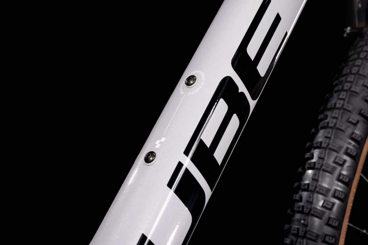 Cube Aim SL Prismagrey N Blue N Red Hardtail Mountainbike 7 Cube Aim SL Prismagrey N Blue N Red Hardtail Mountainbike – Bild 5