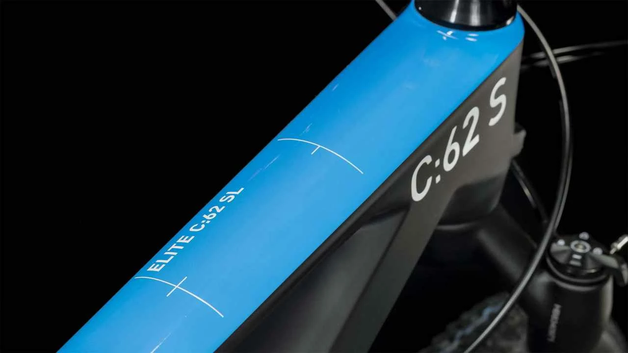 Cube Elite C:62 SLX Rookie Carbon N Blue N Red Jugendfahrrad 4 Cube Elite C:62 SLX Rookie Carbon N Blue N Red Jugendfahrrad – Bild 2
