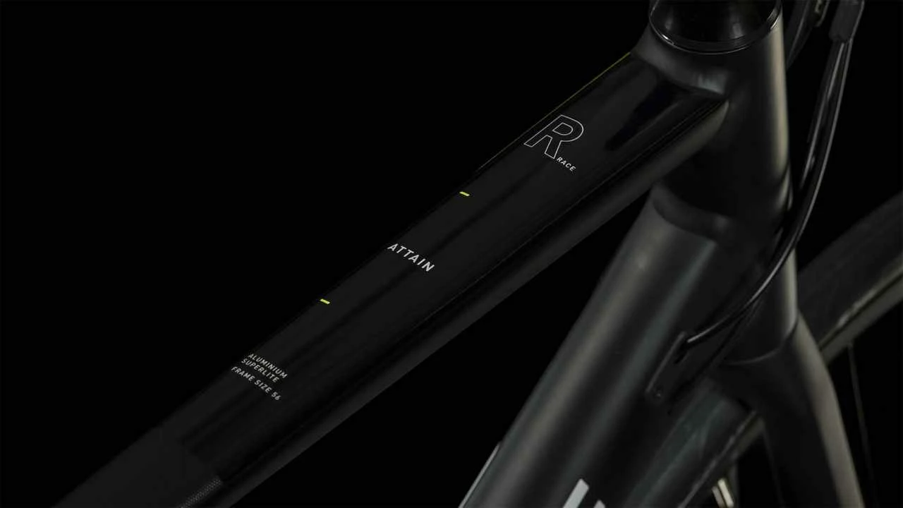 Cube Attain Race Black N White Aluminium Rennrad Herren 5 Cube Attain Race Black N White Aluminium Rennrad Herren – Bild 3