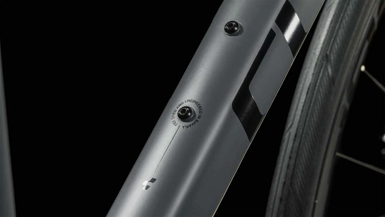 Cube Attain SLX Grey N Black Aluminium Rennrad Herren 8 Cube Attain SLX Grey N Black Aluminium Rennrad Herren – Bild 6