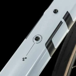 Cube Attain GTC Race Flashwhite N Black Carbon Rennrad Herren -Mountainbikes Verkaufsladen 677200 Cube Attain GTC Race flashwhite n black 2023 2 1280x1280