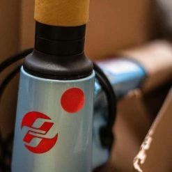 Ghost Kato Essential 27.5 AL Baby Blue Pearl / Dark Orange Glossy Hardtail Mountainbike Lackschaden -Mountainbikes Verkaufsladen IMG 1972 1280x1280